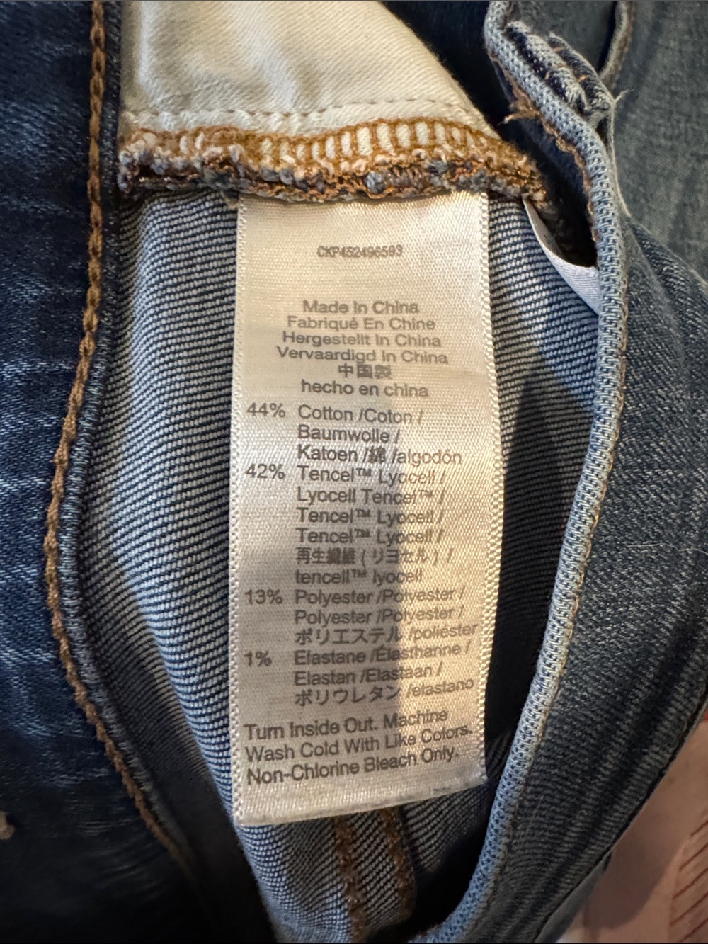 Madewell Mid-Blue Rolled-Hem Denim Shorts - Picture 4 of 5